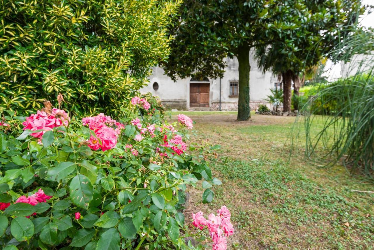 Motteggiana Corte Margherita Bed & Breakfast エクステリア 写真