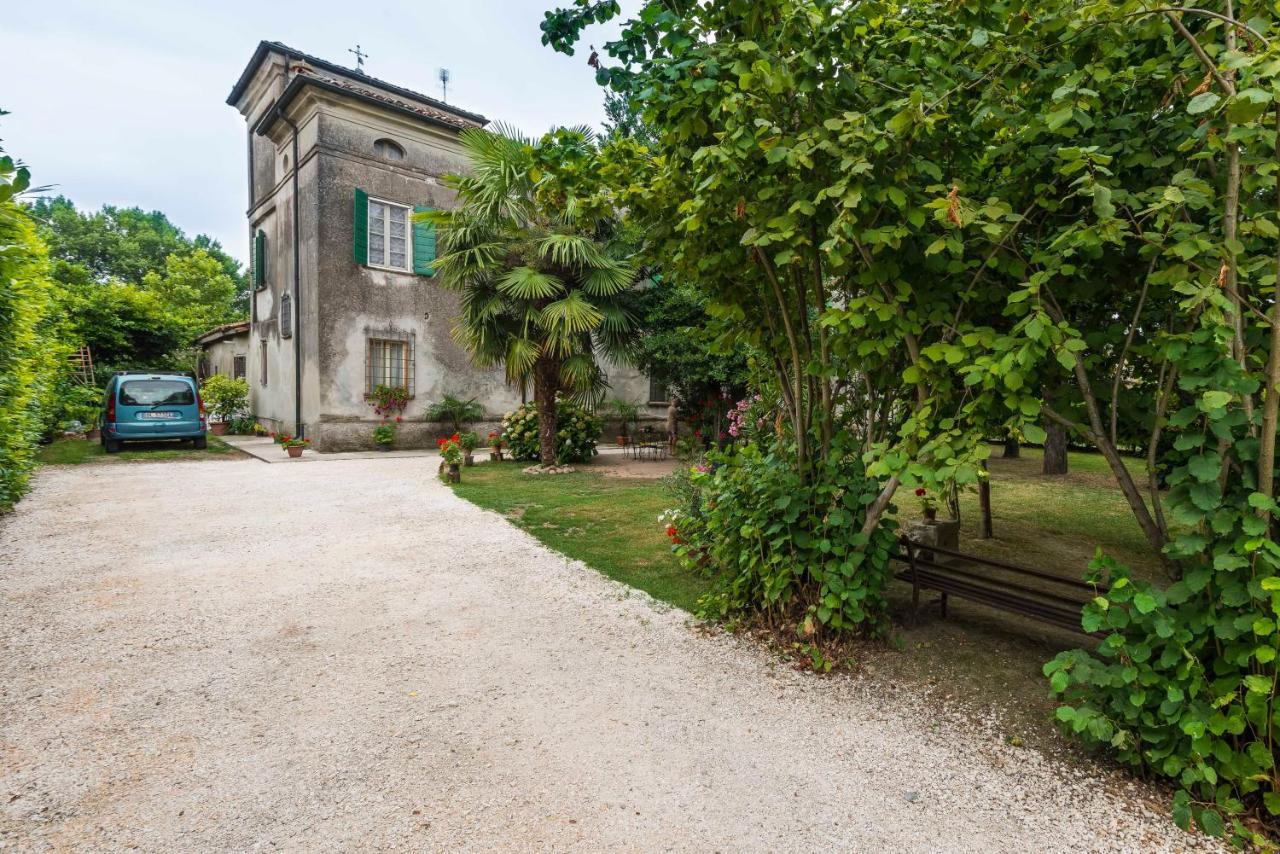 Motteggiana Corte Margherita Bed & Breakfast エクステリア 写真